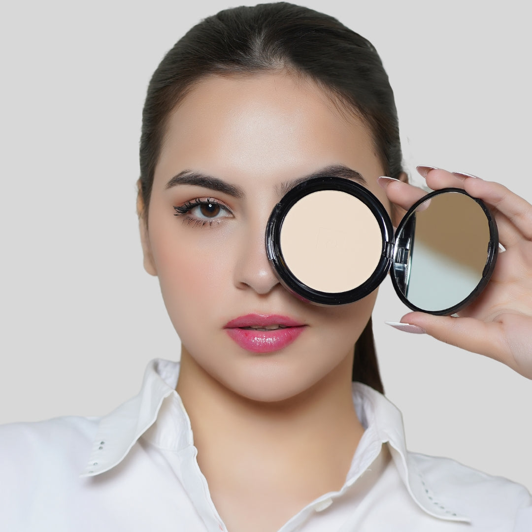 Pierre Cardin Paris Porcelain Edition Compact Powder