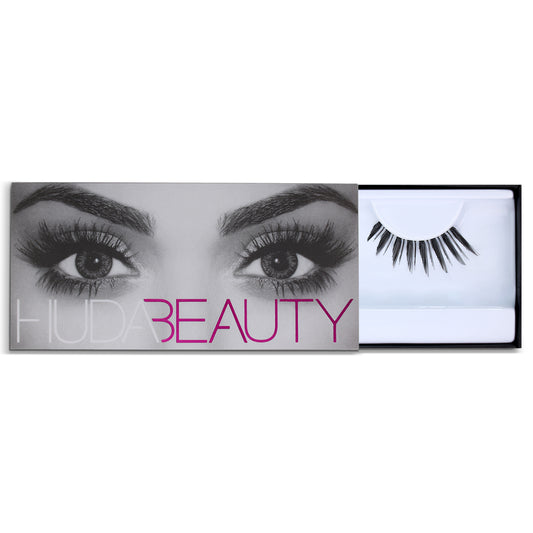 Huda Beauty Classic Lash Monique 03