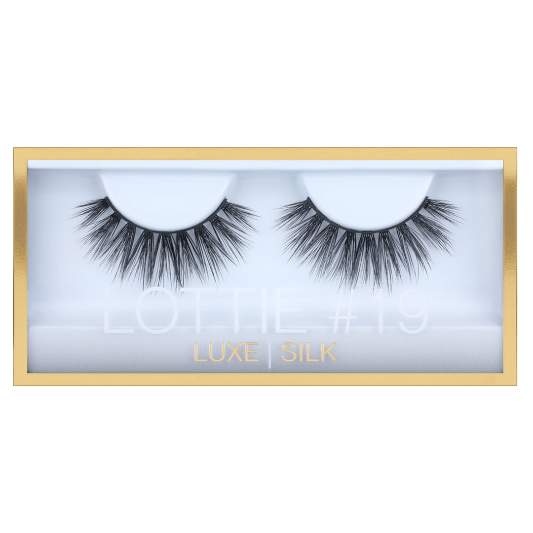 Huda beauty Luxe Silk Lash Lottie 19